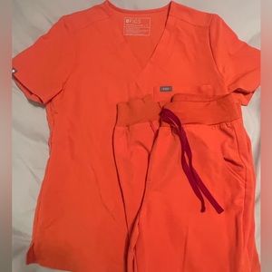 Figs Sunset Orange Scrub Set S/SP